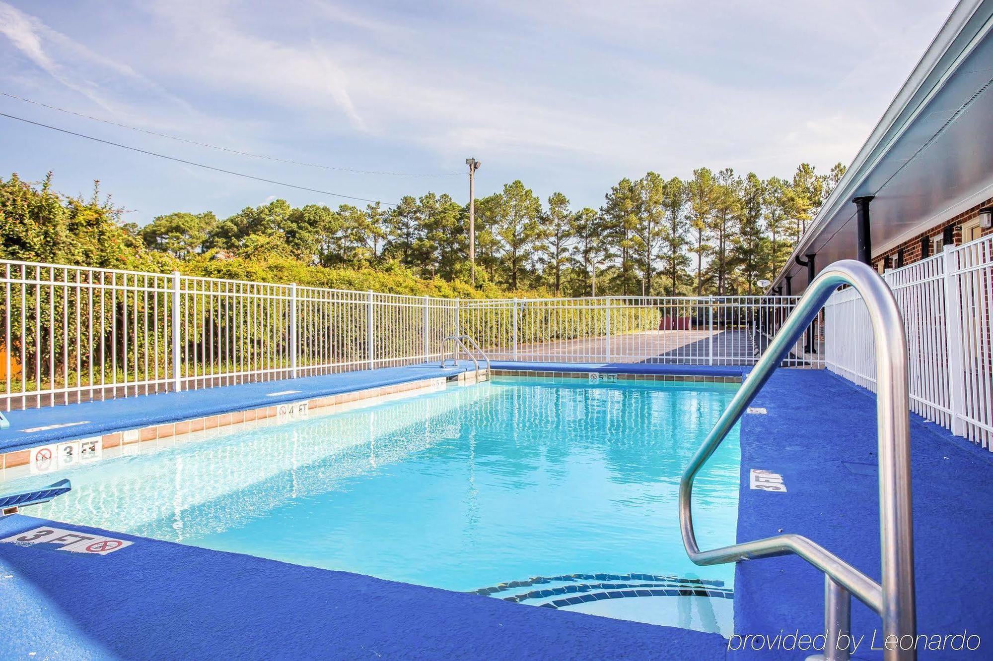 Travelodge By Wyndham Santee Exterior photo
